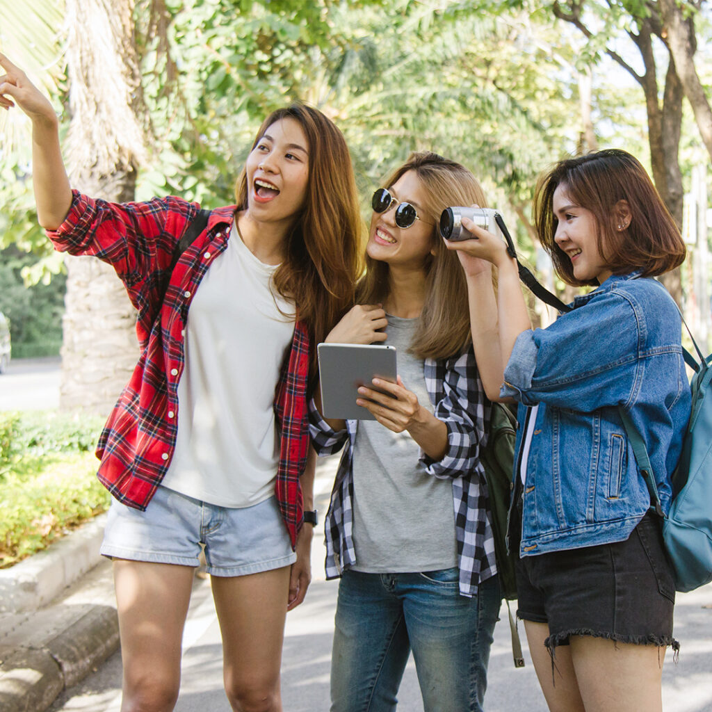 Beli travel insurance berkumpulan sebelum melancong bersama yang tersayang