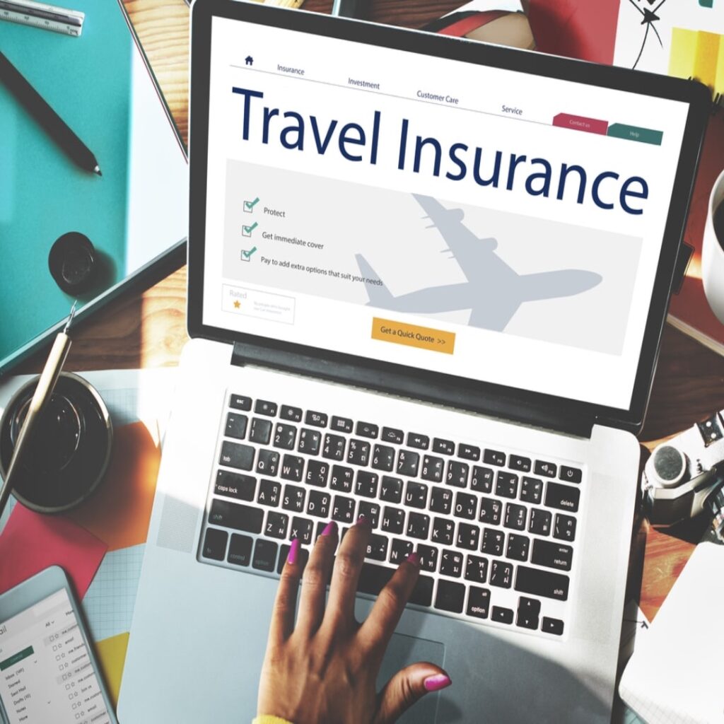 tips travel solo - dapatkan travel insurance